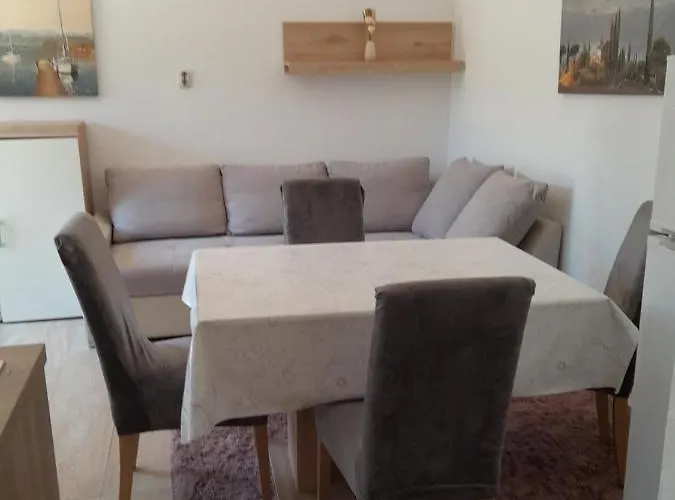 Maja Garden דירה